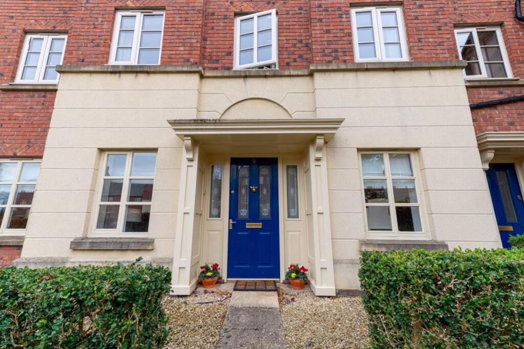Burlington Place, Shrewsbury. 2 Bedroom, Private Parking, 5 Minutes From Town Exterior photo